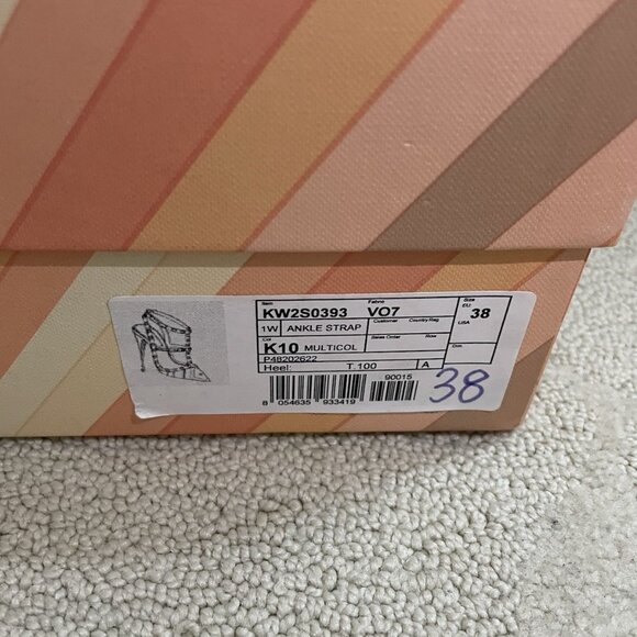 Valentino Garavani Rockstud Ankle Strap Pump - Picture 7 of 7